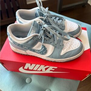 Nike Dunk Low Essential - paisley pack worn blue